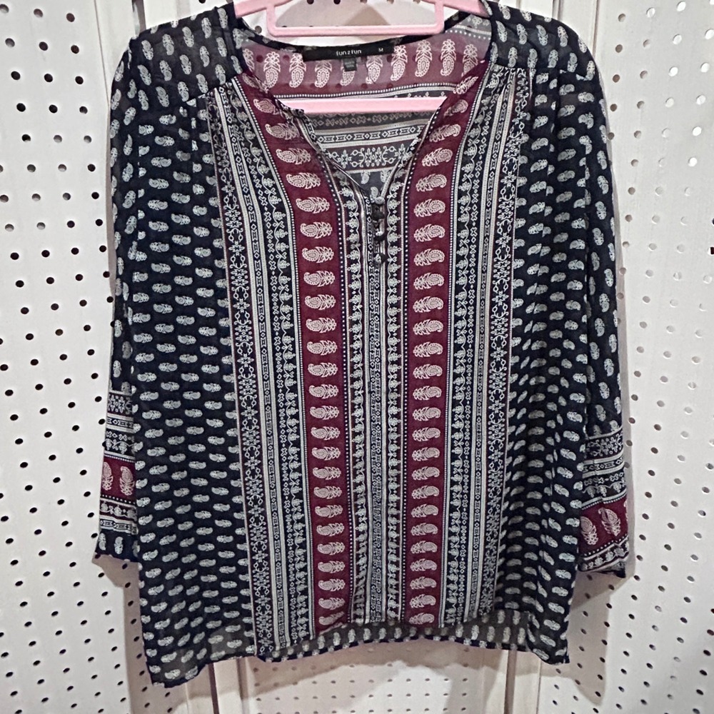 fun 2 fun Womens Geometric Paisley Print V Neck Blouse Top Navy Red Size‎ M